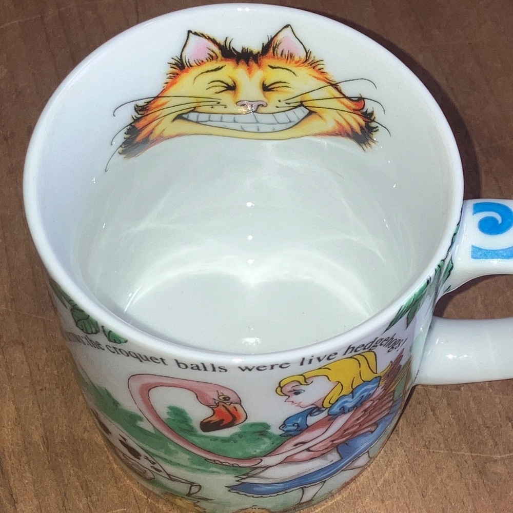 Alice in Wonderland English ceramic Mug by Paul Cardew vintage 2010 - Picture 7 of 16